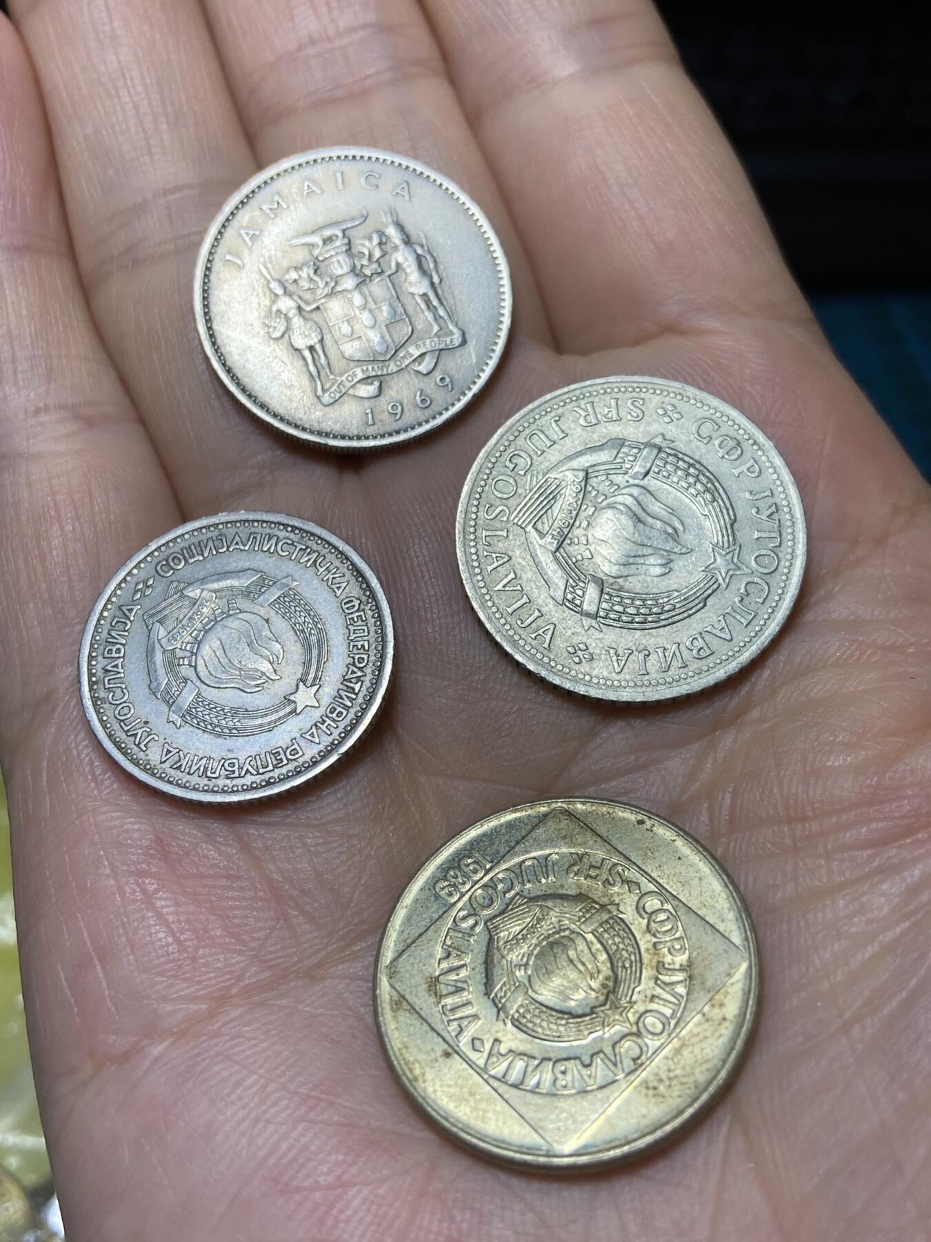 2025年第一百零一场(总第一百二十七场）外国好品散币(免佣金) 散币4枚：牙买加🇯🇲1969年10分，南斯拉夫1965年1第纳尔，1973年2第纳尔，1989年100第纳尔