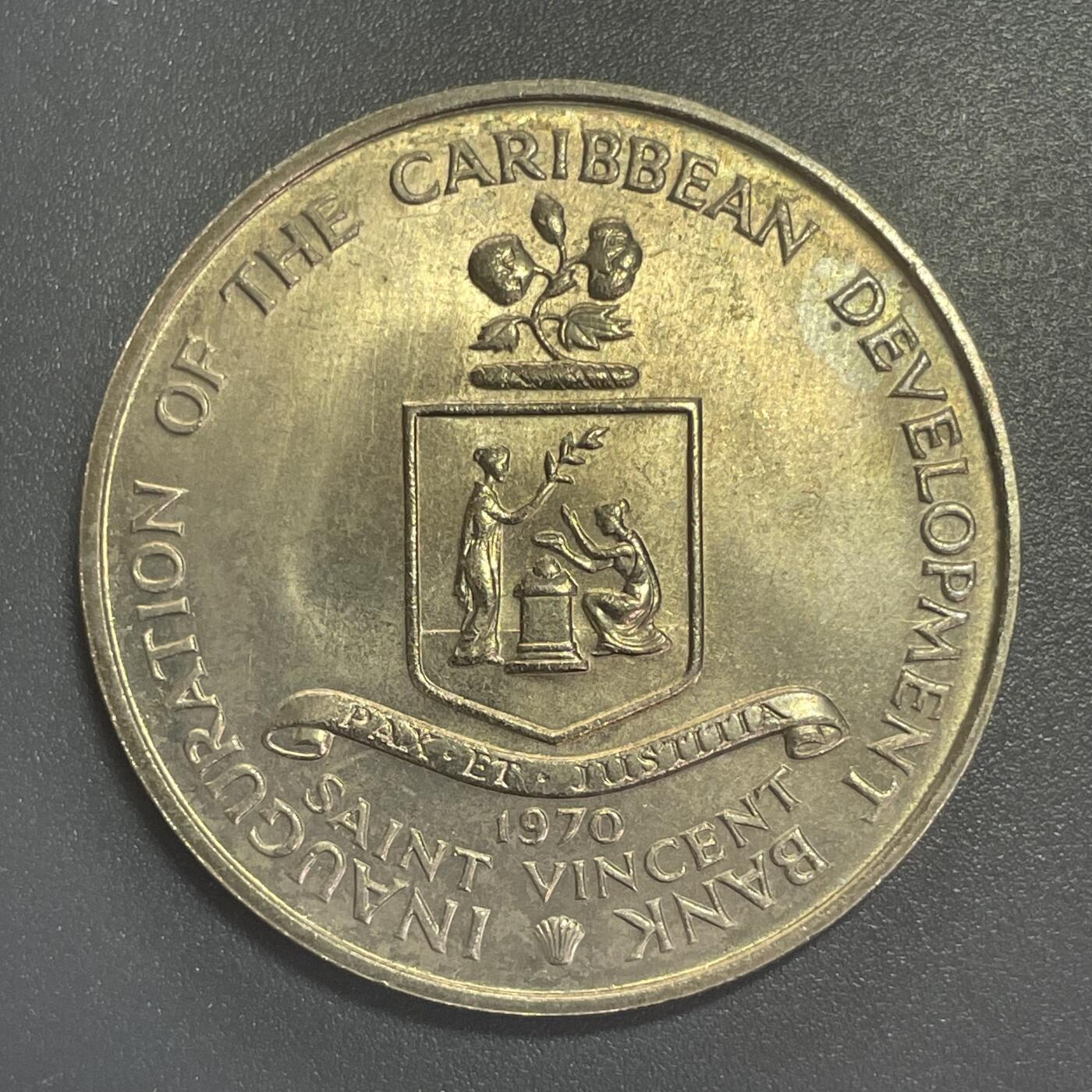 双节特辑1001 圣文森特🇻🇨 1970年香蕉币4元FAO纪念币 38.5MM