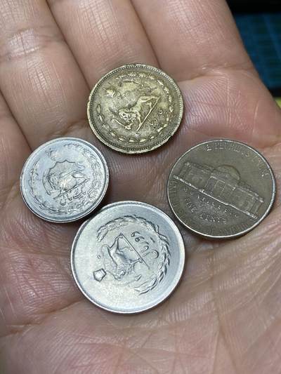 2025年第一百零一场(总第一百二十七场）外国好品散币(免佣金) - 散币4枚：美国🇺🇸2001年5分，伊朗🇮🇷50第纳尔，1里亚尔，2里亚尔