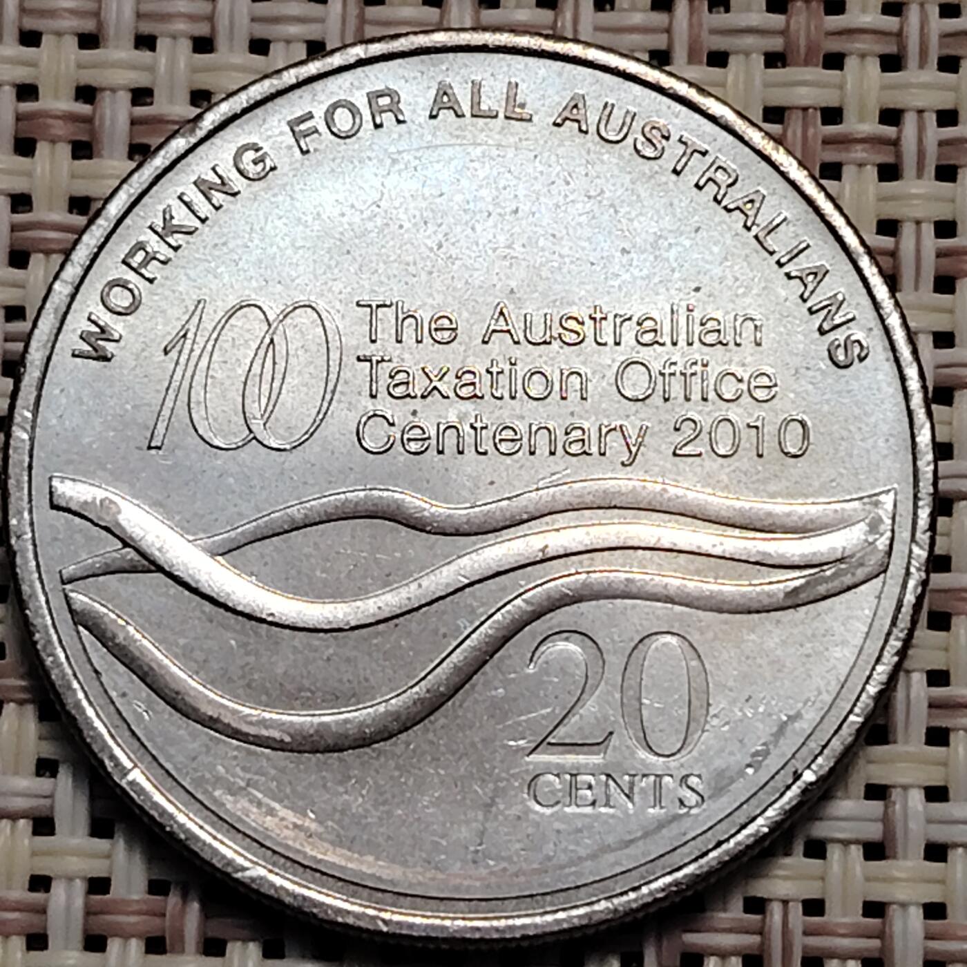 布加迪🐬～世界钱币(上海)🌾第 247 期 /  各国套币和散币 澳大利亚🇦🇺 2010年 20分 28.5mm 澳洲税务局成立百年