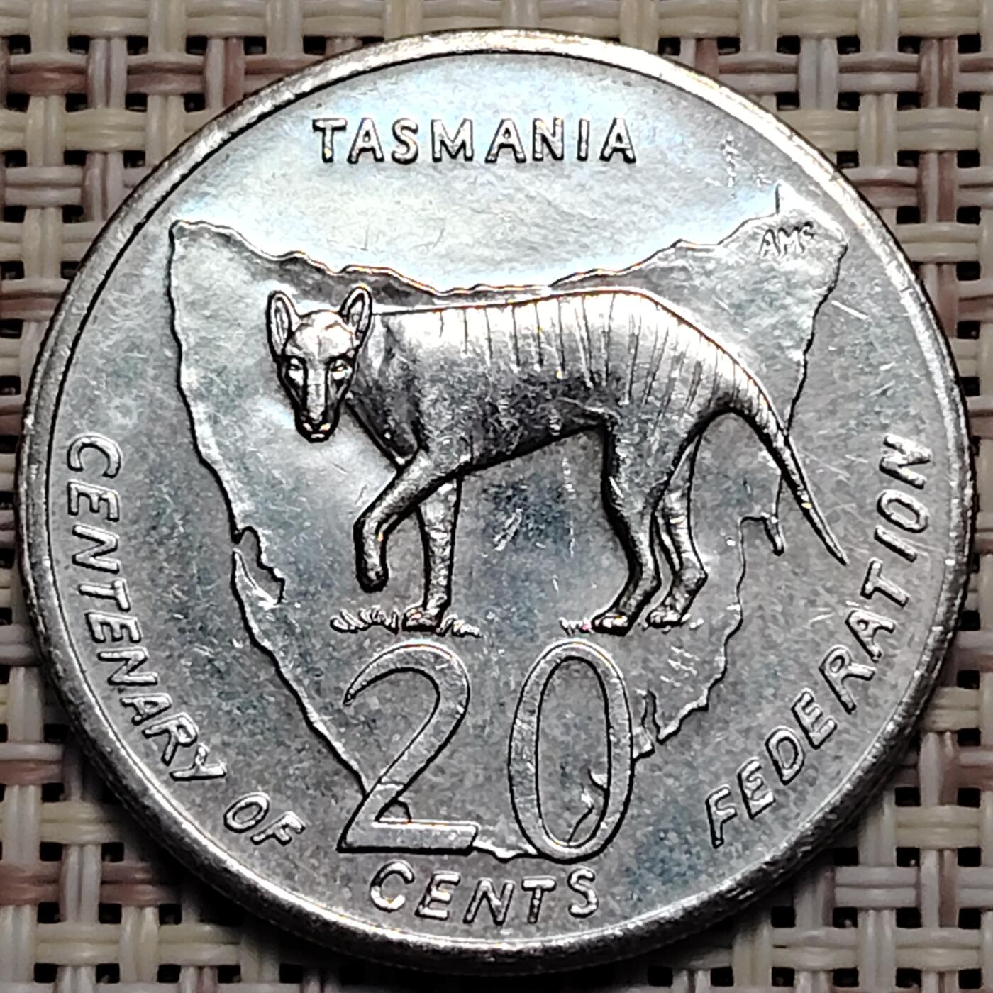 布加迪🐬～世界钱币(上海)🌾第 247 期 /  各国套币和散币 澳大利亚🇦🇺 2001年 20分 28.5mm 塔斯马尼亚联邦成立百年