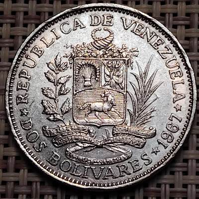 布加迪🐬～世界钱币(上海)🌾第 247 期 /  各国套币和散币 - 委内瑞拉🇻🇪 1967年 2玻利瓦尔 27mm 镍币