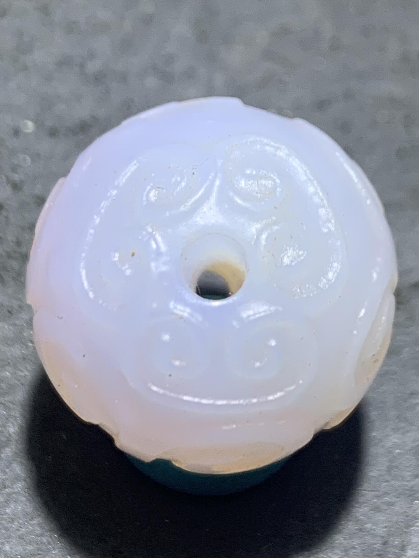 稀有紫罗兰高冰荧光润料玛瑙2.0通货回纹珠一颗，