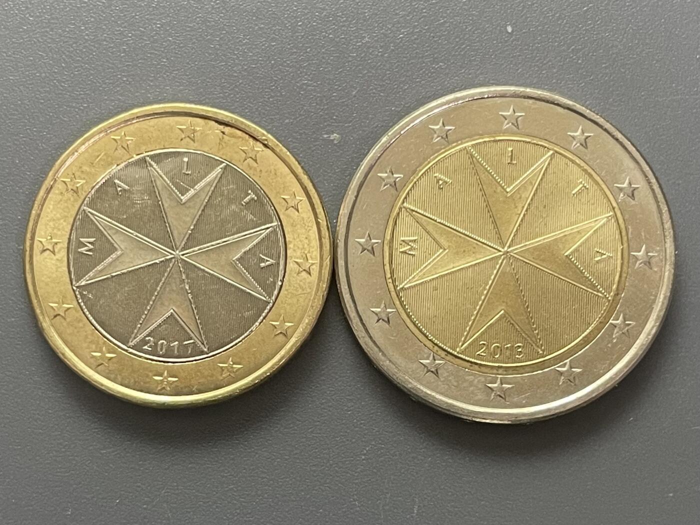 回流1001-2 马耳他1、2欧元双金属币两枚