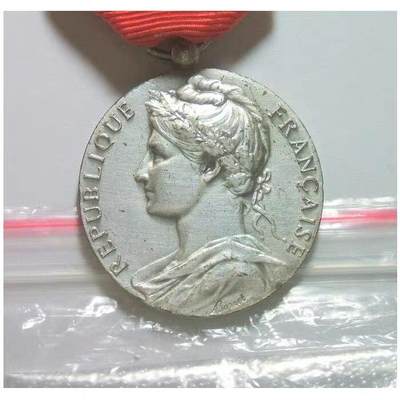 【银】法国1974年女神头像 高浮雕精制银章 带绶带 28MM 13克 - 【银】法国1974年女神头像 高浮雕精制银章 带绶带 28MM 13克