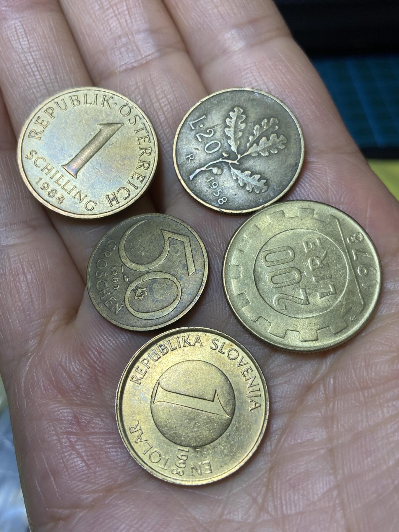2025年第一百零一场(总第一百二十七场）外国好品散币(免佣金)