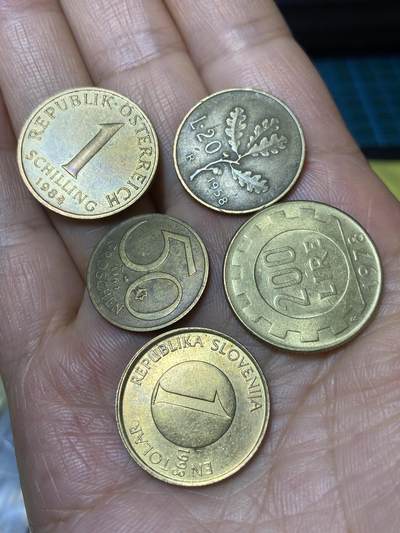 2025年第一百零一场(总第一百二十七场）外国好品散币(免佣金) - 散币5枚：斯洛文尼亚🇸🇮1998年1托拉尔，奥地利🇦🇹1984年1先令，1960年50格罗申，意大利🇮🇹1958年20里拉(齿边版)，1978年200里拉