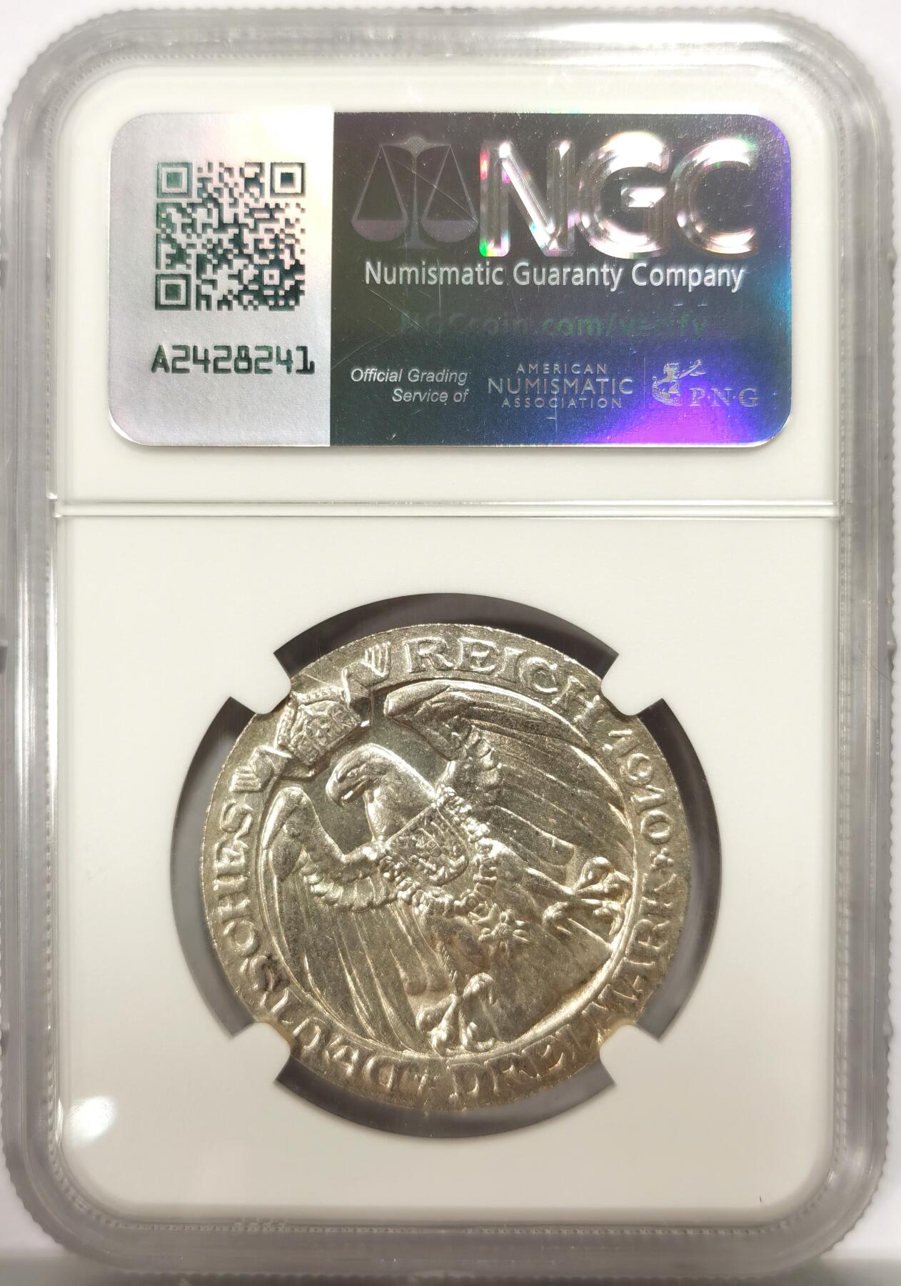 博洋堂世界钱币拍卖第142期（全场包邮） NGC MS62 德国普鲁士王国1910年柏林大学建成一百周年3马克银币，原汁原味老包浆，包浆醇厚，币面清爽干净又漂亮，状态极佳。低评，状态和品质绝对不输MS63。