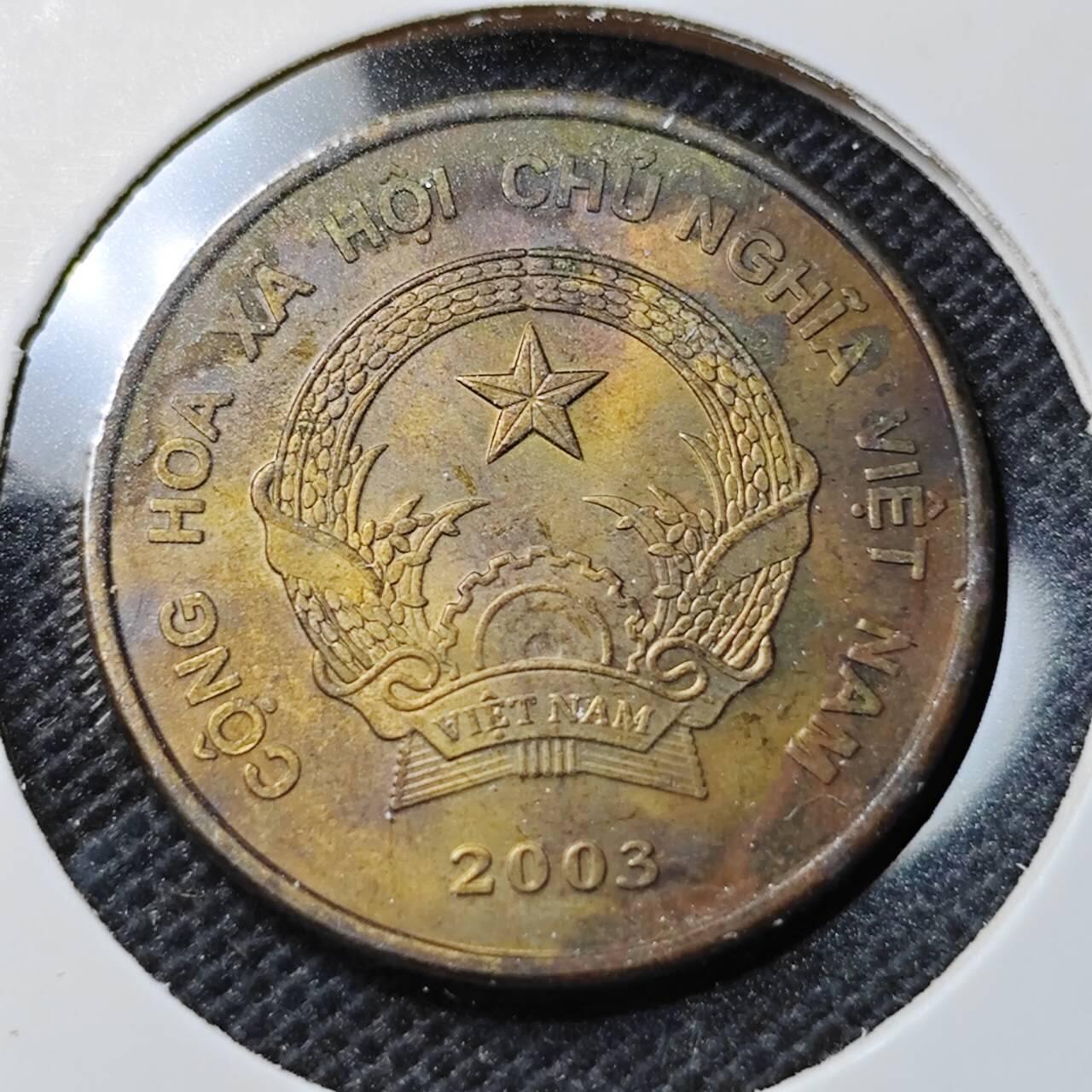 KK钱币收藏小铺 第352场 2月预留时间 周末发货  2003越南2000盾
