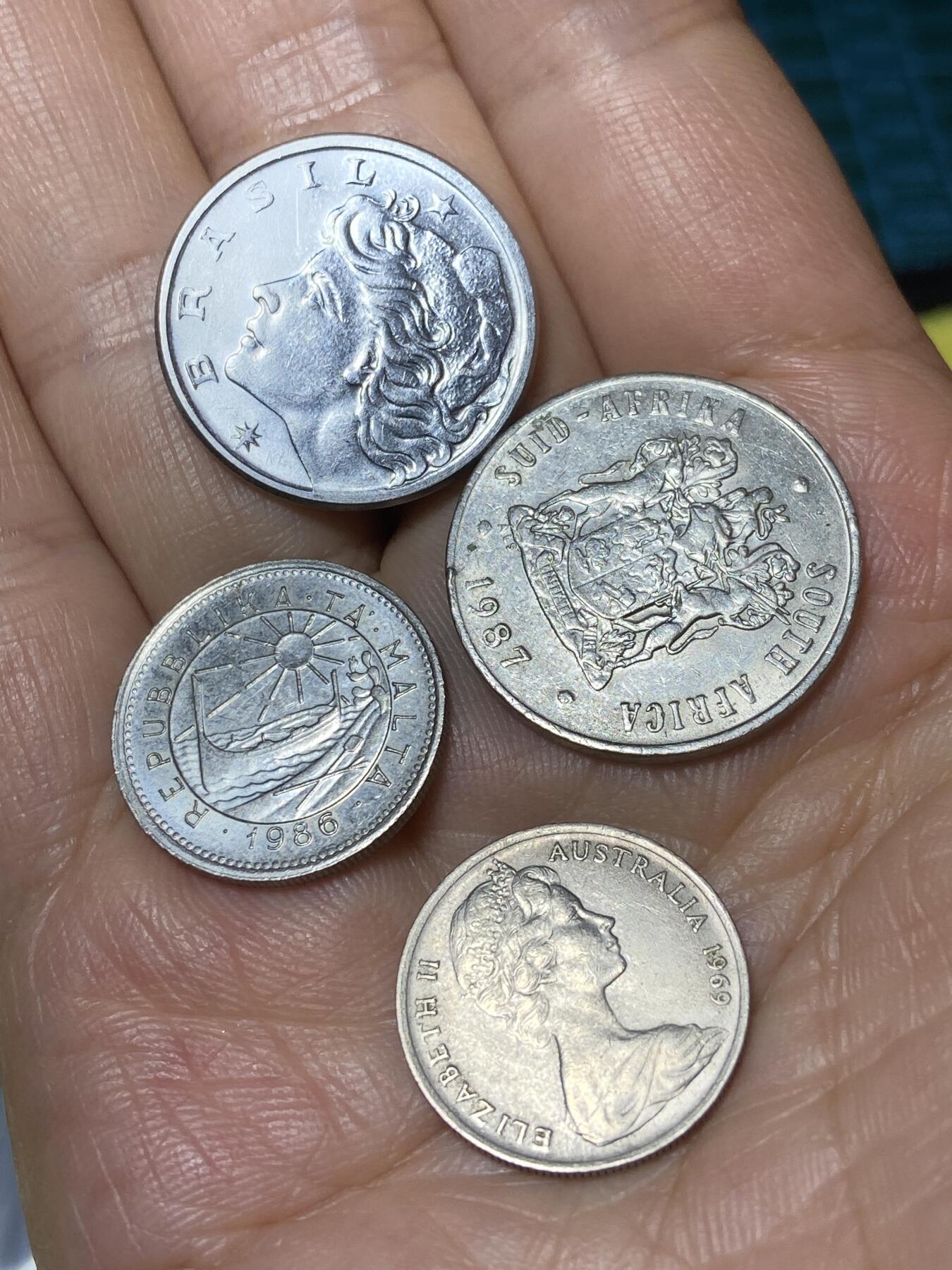 2025年第一百零一场(总第一百二十七场）外国好品散币(免佣金)