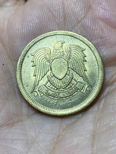 2025年第一百零一场(总第一百二十七场）外国好品散币(免佣金) - 埃及🇪🇬1973年10米利姆(阿拉伯共和国时期第一套第二版，黄铜材质版，首发年)