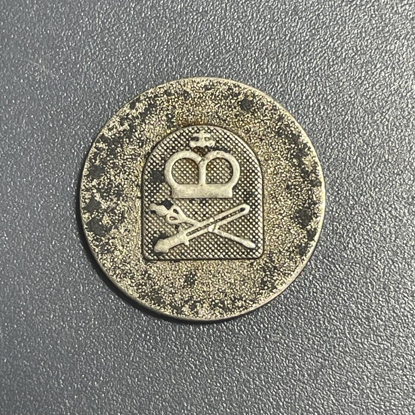 双节特辑1001 Grand Monarch银镍纪念币（来自ai识别，材质是否含银未知）