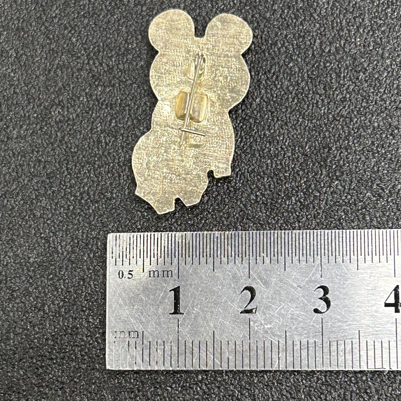 西秦中古拍卖第六十一期 苏联1980年莫斯科奥运会吉祥物小熊米莎纪念章