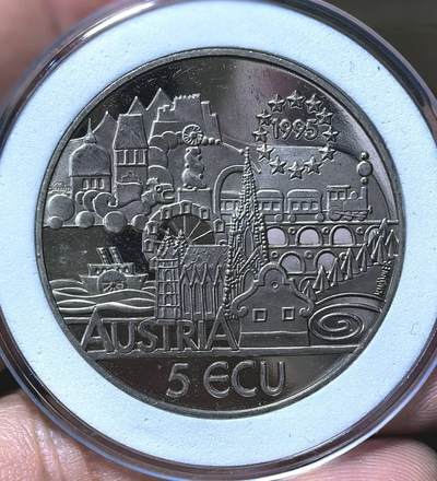 北京马甸外国币专卖第145期，外国币专场，陆续上拍，欢迎关注 1995年奥地利发行施特劳斯5埃居纪念币