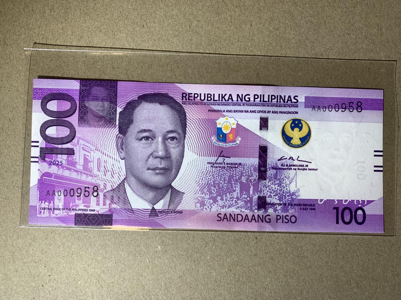 【礼羽收藏】🌏世界钱币拍卖第114期 【AA000958】全新UNC 2025年菲律宾100比索纸币 AA首发冠无347尾958 百位小号  钻石号