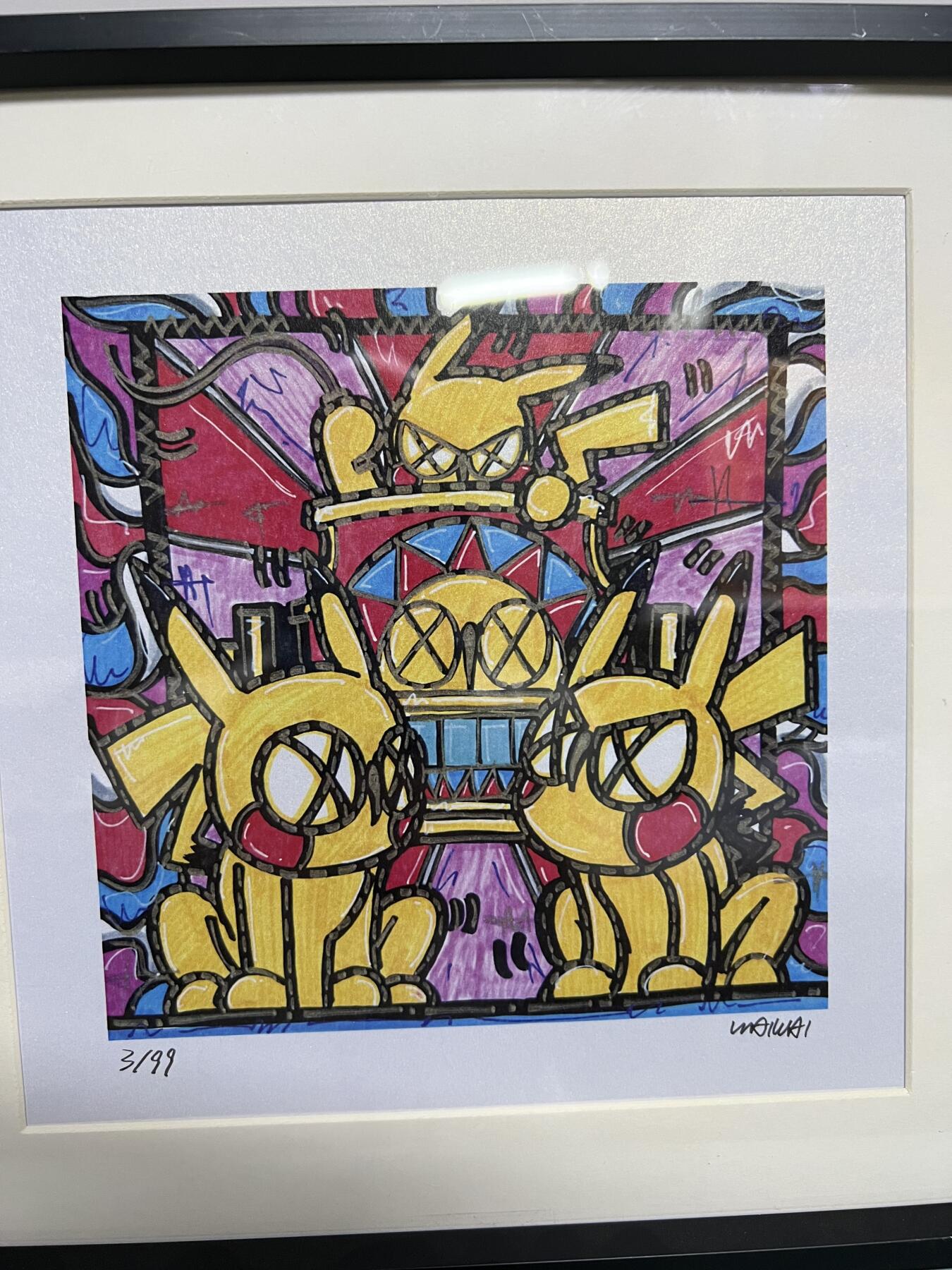 零元拍：歪歪亲笔签名 OWSON 系列作品装饰画《皮卡丘》，已做装裱 合金相框尺寸25/25CM。因展品出展，镜框或亚克力可能有轻微划痕，介意勿拍