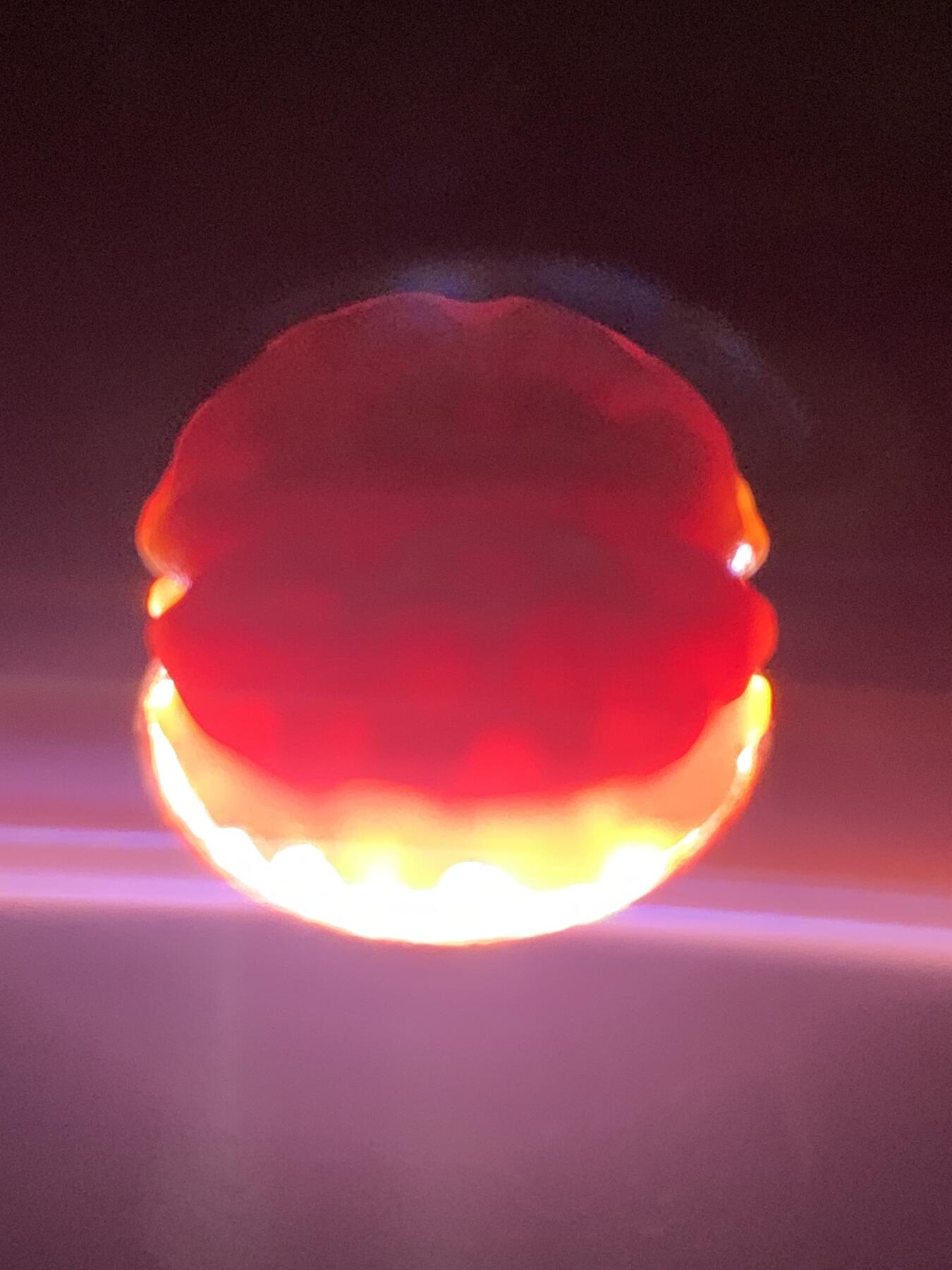 精美亚光柿子红南红玛瑙雕刻金刚一颗！