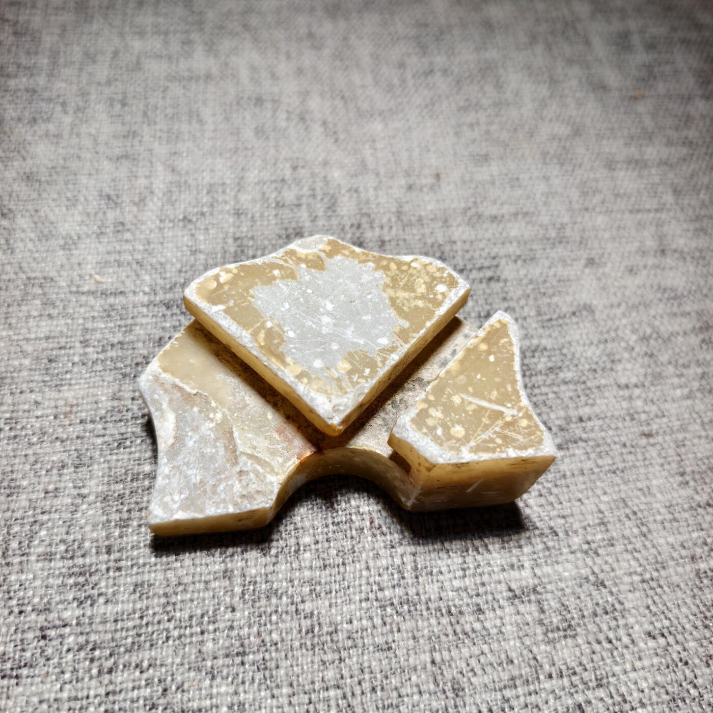 回流第5期货币杂件玉件专拍 老玉座