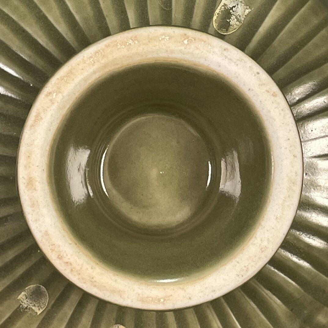 听雨轩 古玩杂相老物件专场 越窑青瓷花卉仙鹤纹高足花口赏盘