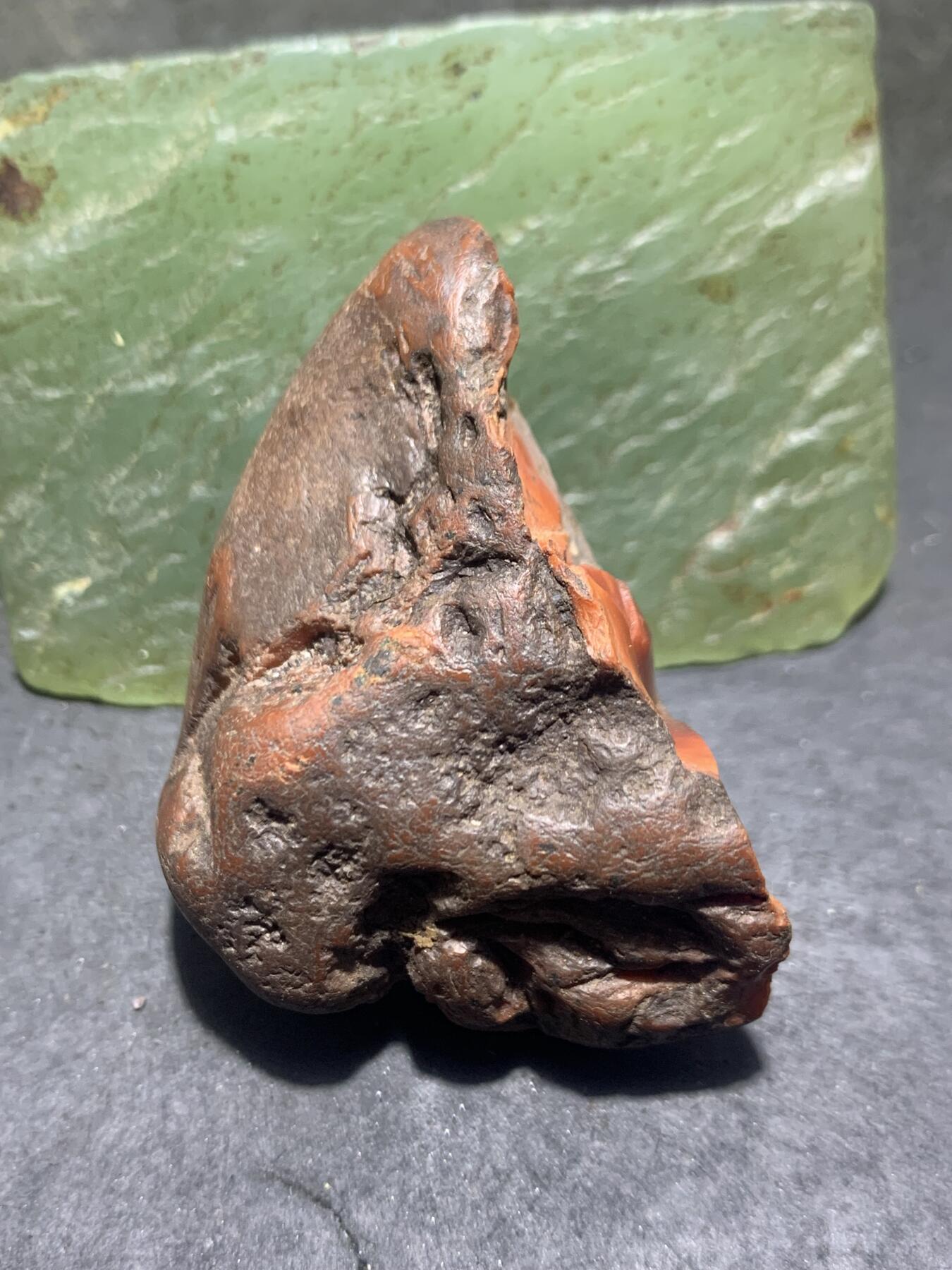 精美铁皮开窗冰飘柿子红南红玛瑙原石一颗，