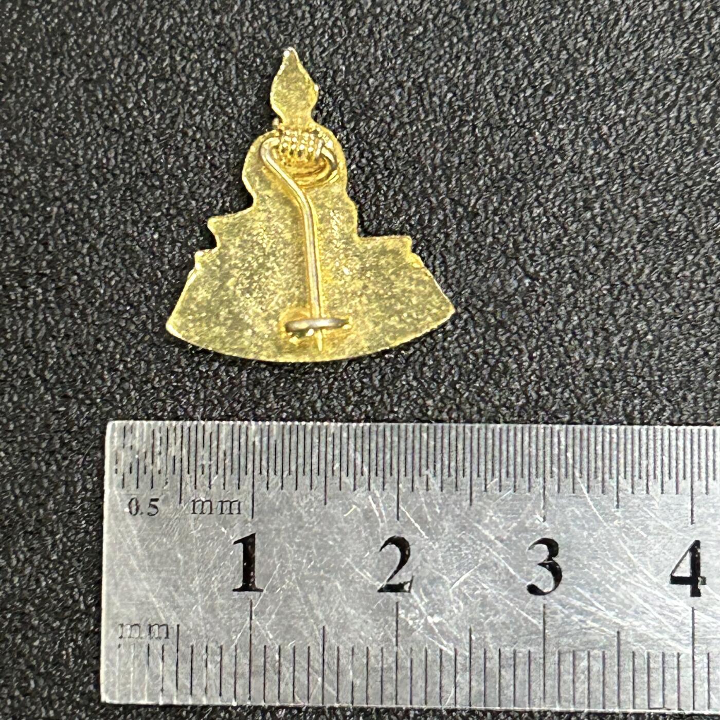 西秦中古拍卖第六十一期 泰国高等教育证章 金色