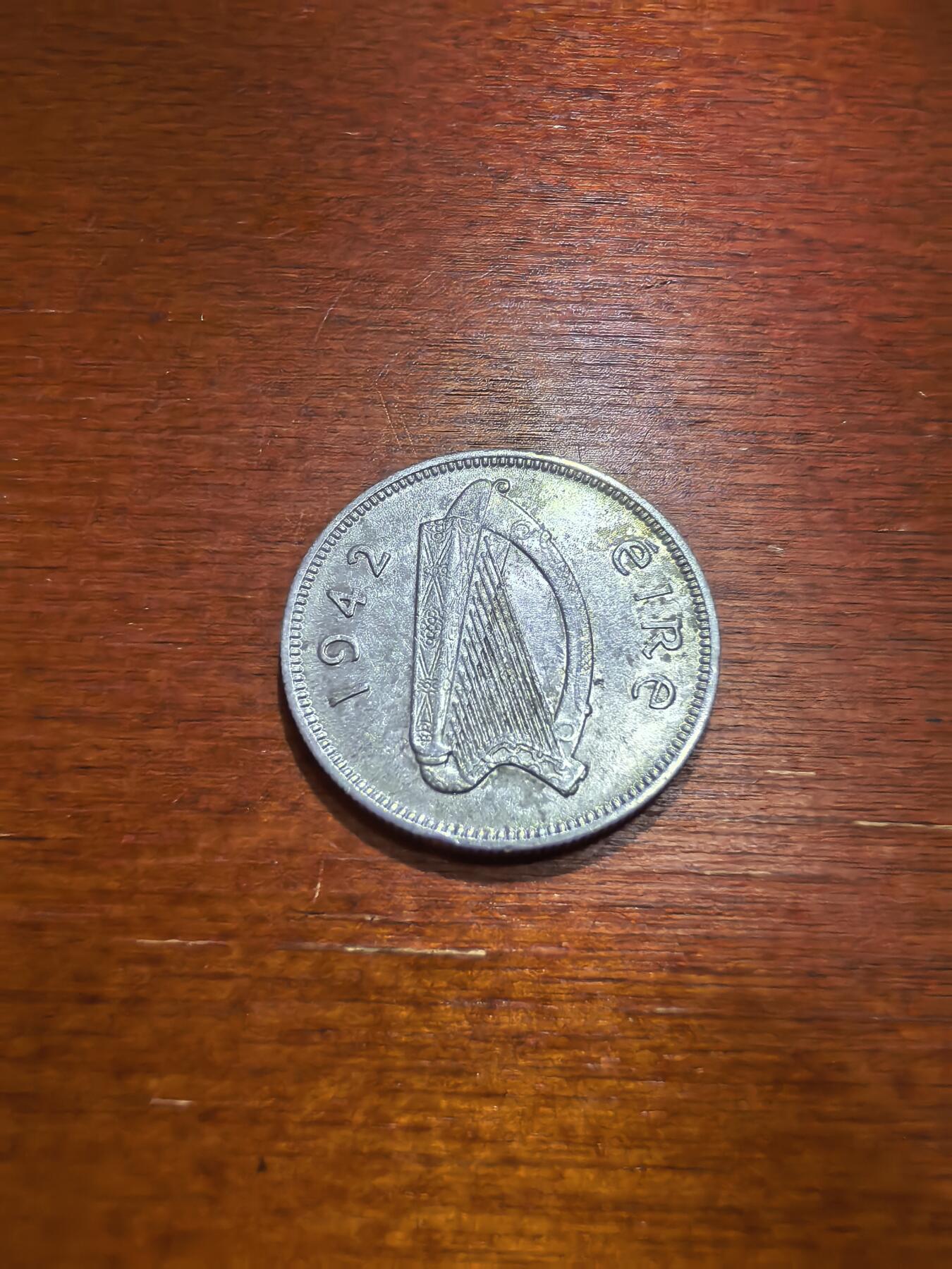 长老汇蛇年精选第五十六场拍卖 1942爱尔兰共和国公牛1先令银币，5.66克750银