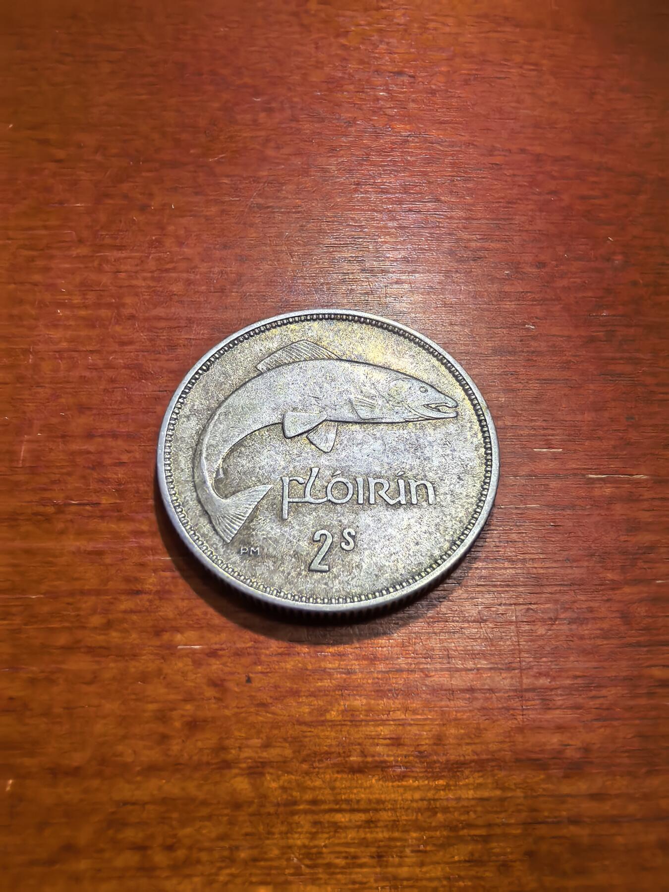 长老汇蛇年精选第五十六场拍卖 1935爱尔兰自由邦鲑鱼2先令银币，11.31克750银