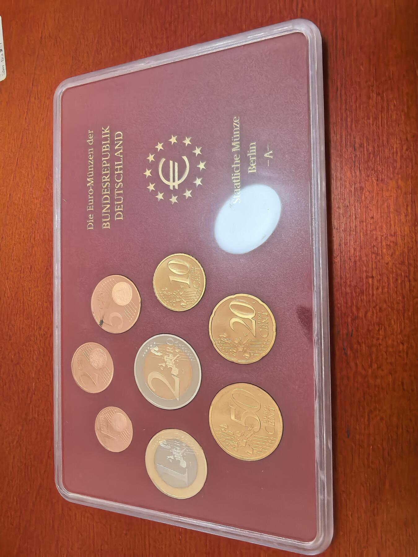 长老汇蛇年精选第五十六场拍卖 2004A德国欧元8枚精制套装，含外纸