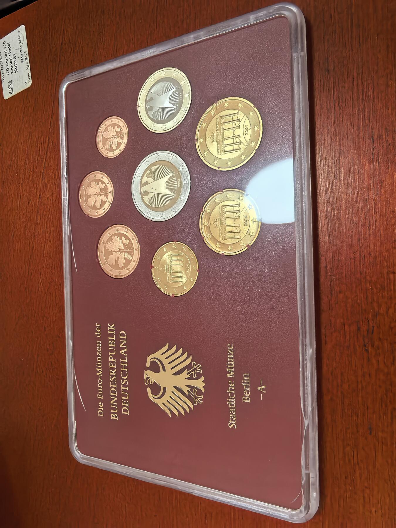 长老汇蛇年精选第五十六场拍卖 2004A德国欧元8枚精制套装，含外纸