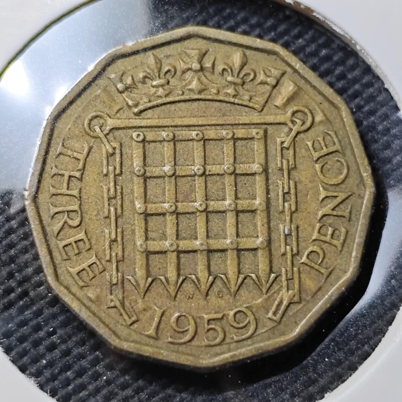 KK钱币收藏小铺 第353场 2月预留时间 周末发货  1959英国3便士铜币
