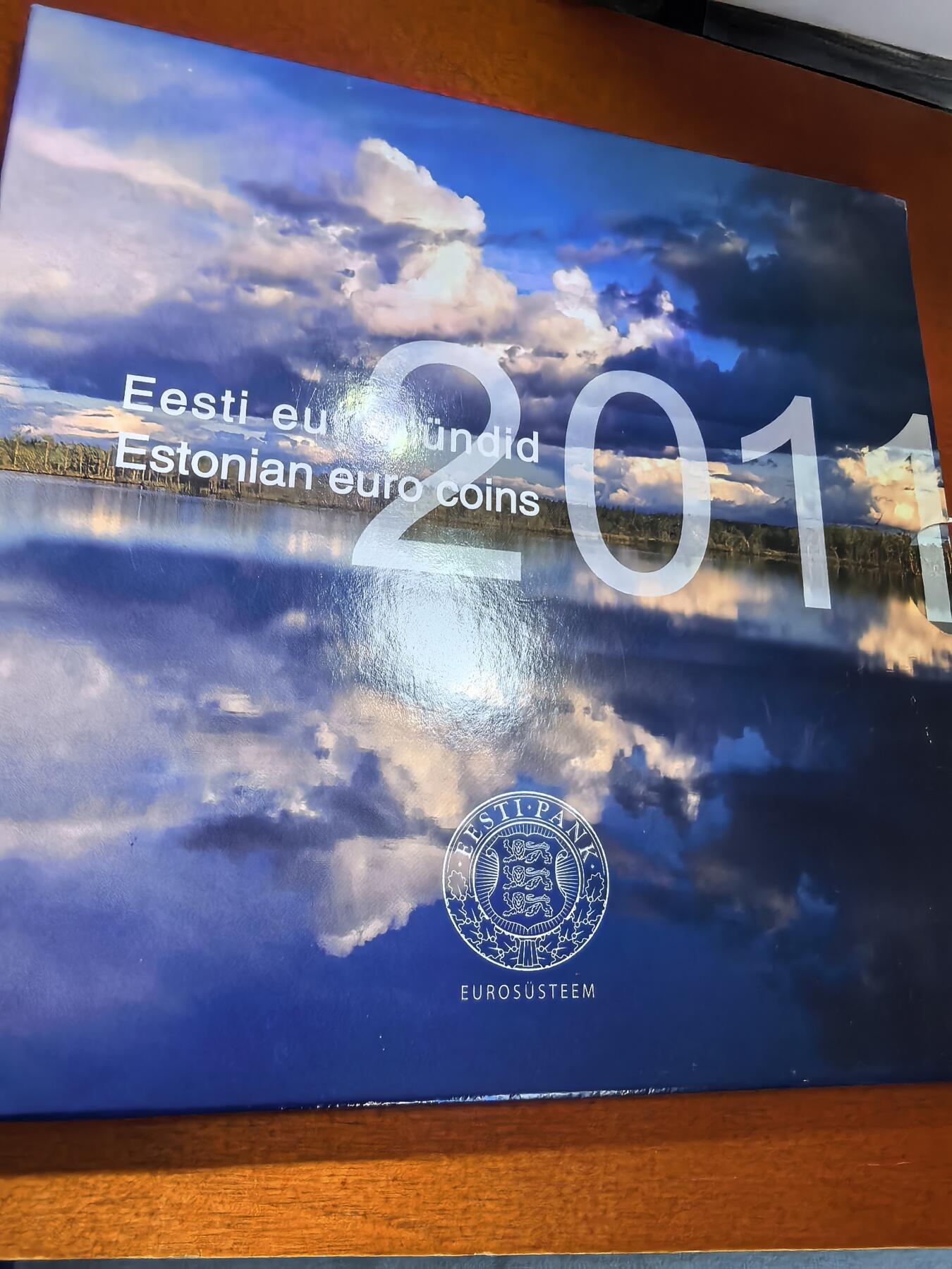 长老汇蛇年精选第五十六场拍卖 2011爱沙尼亚欧元8枚套，卡装，5万套