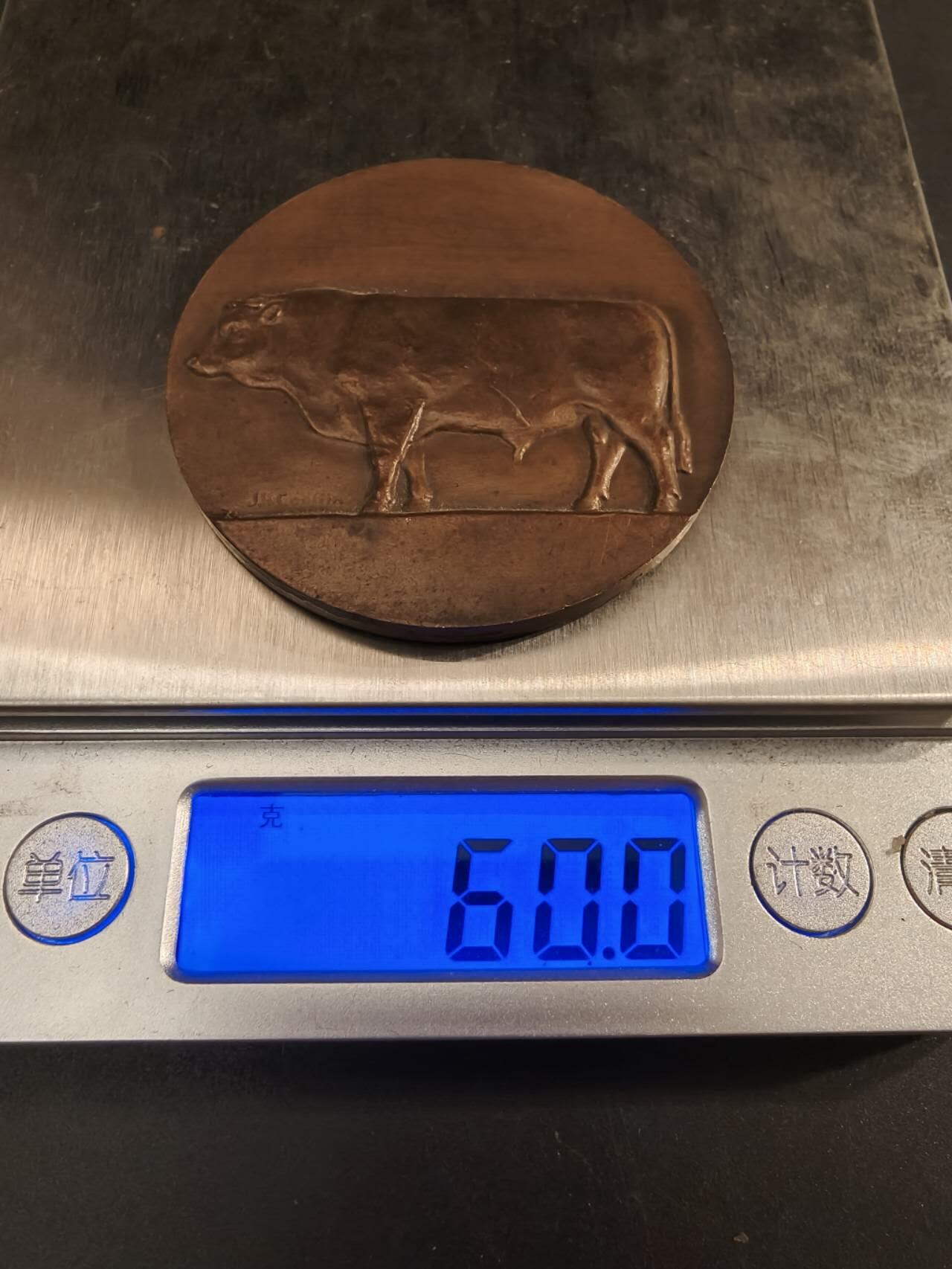 老王徽章第154期 法国参议院赠大铜章    直径50mm.    重量60g