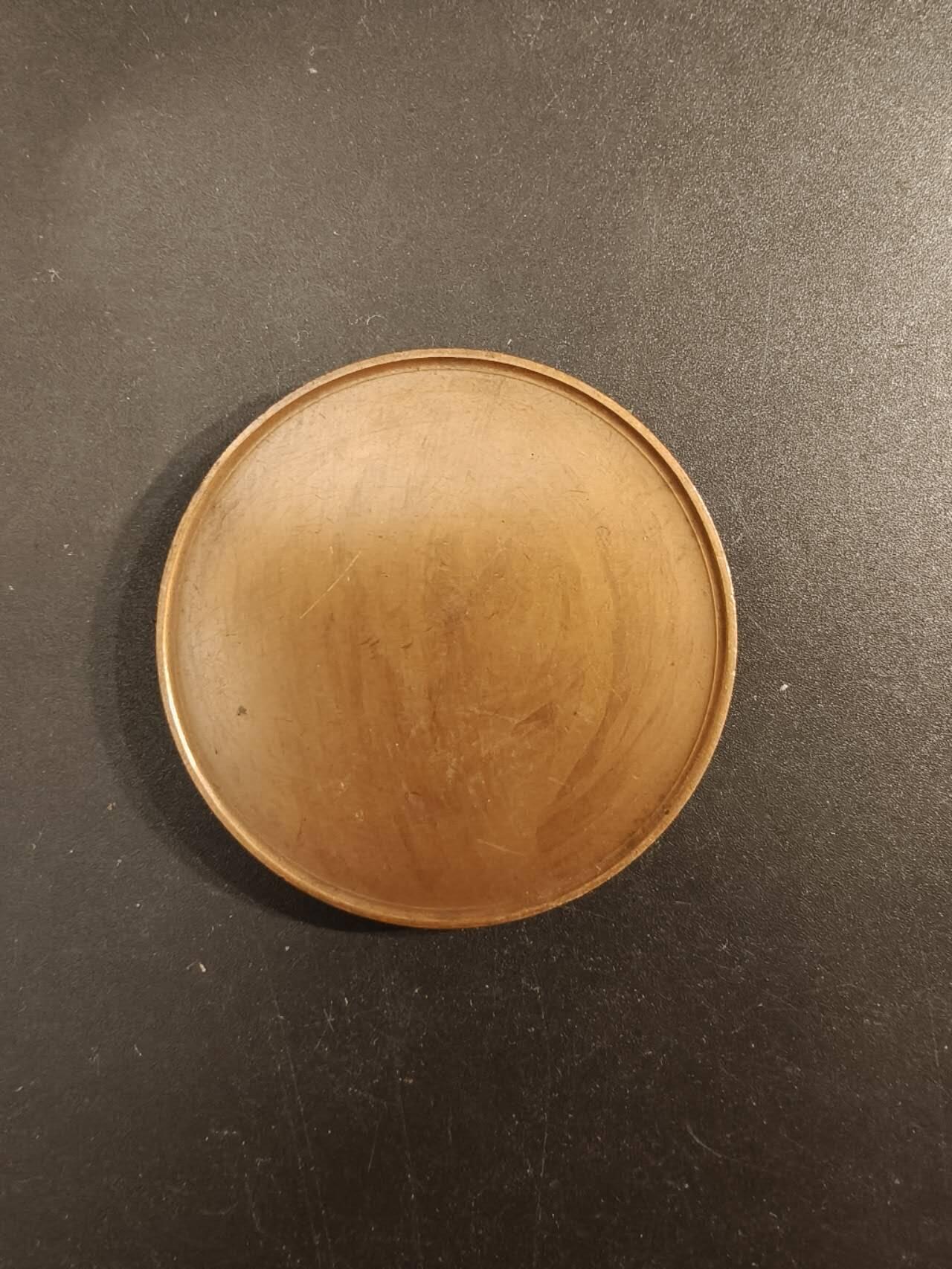 老王徽章第154期  法国养殖业大铜章     直径50mm.   重量65.1g