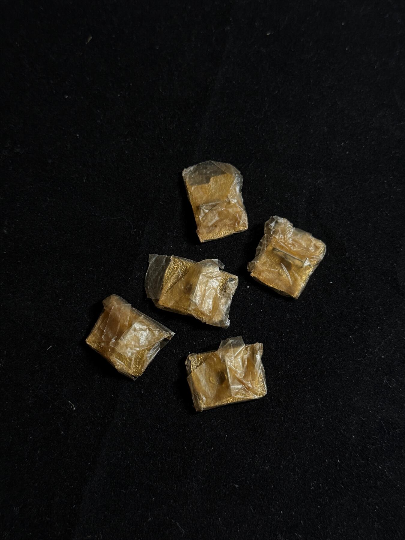 双节同庆！铭记历史！以史为鉴！戎马世界章牌大赏第106期 乌克兰苏维埃代表证章一组，带包装纸