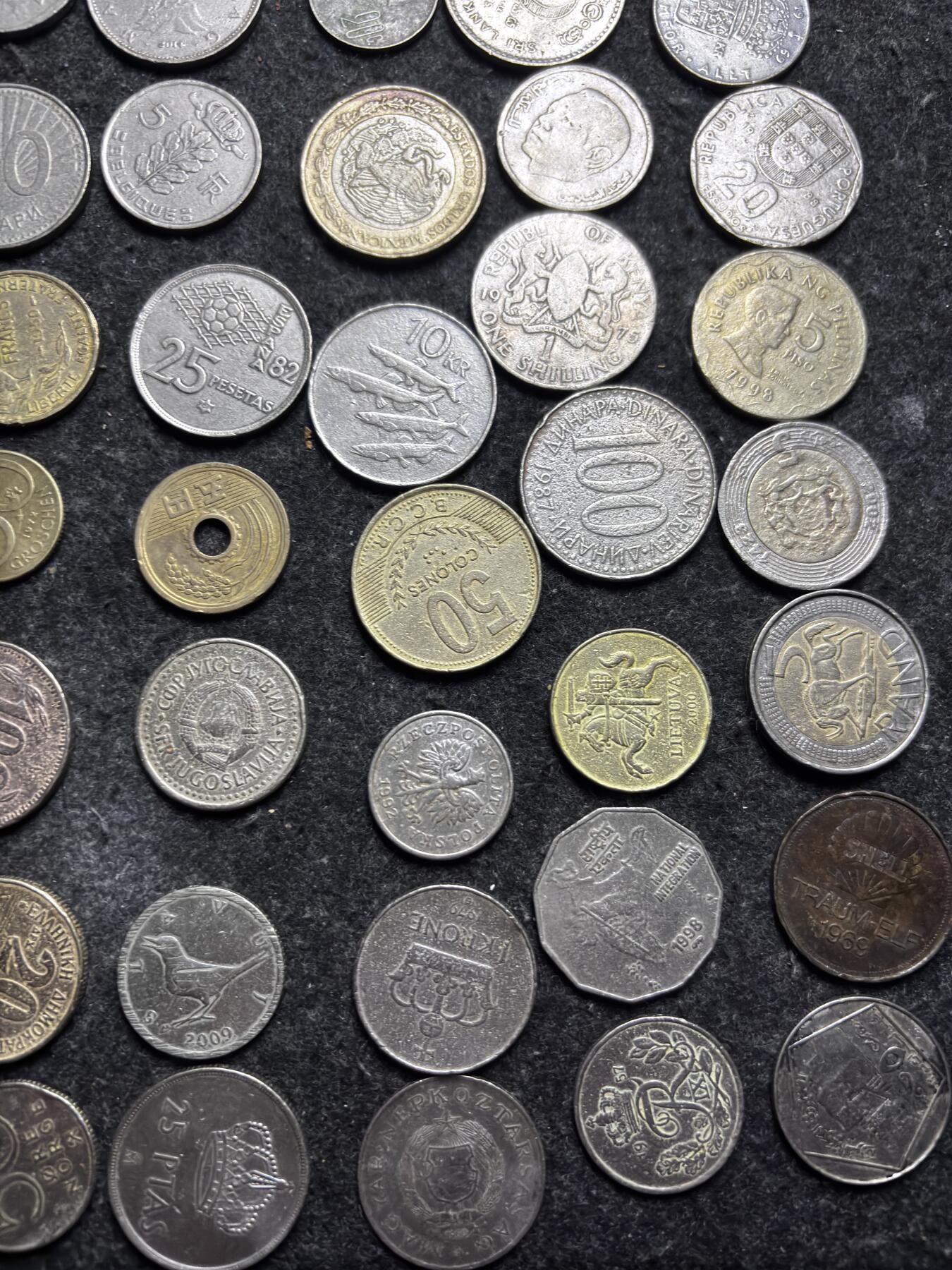 文馨钱币收藏第 274 场，批量银币，散币场 长期接收代拍品 各国 100 枚，共 650 克，详情看图再拍