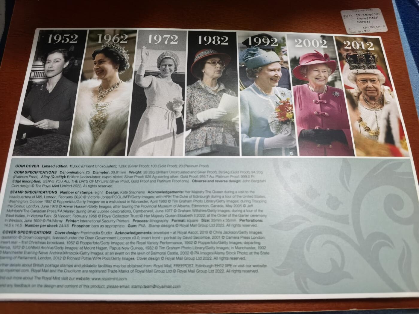 长老汇蛇年精选第五十七场拍卖 2022英国在位70周年邮币封首日封，含1枚5英镑精制银币，28.28克925银，1200套，皇家造币厂原盒