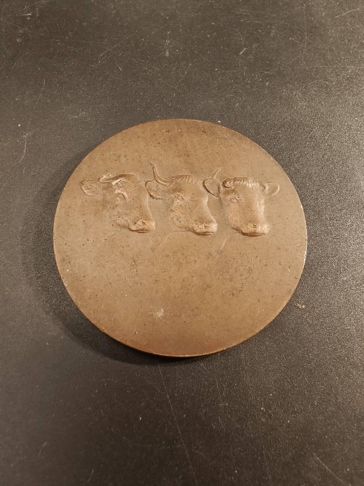 老王徽章第154期 法国索姆市农业协会协会大铜章 直径50mm 重量66.3g 