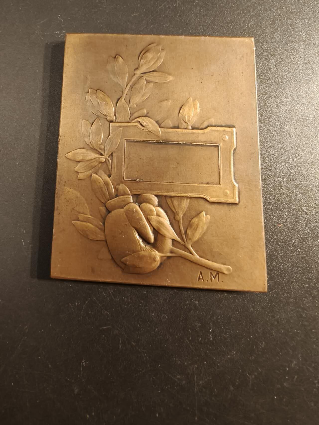 老王徽章第154期 法国拳击运动方形大铜章     尺寸60×45mm.   重量88.7g