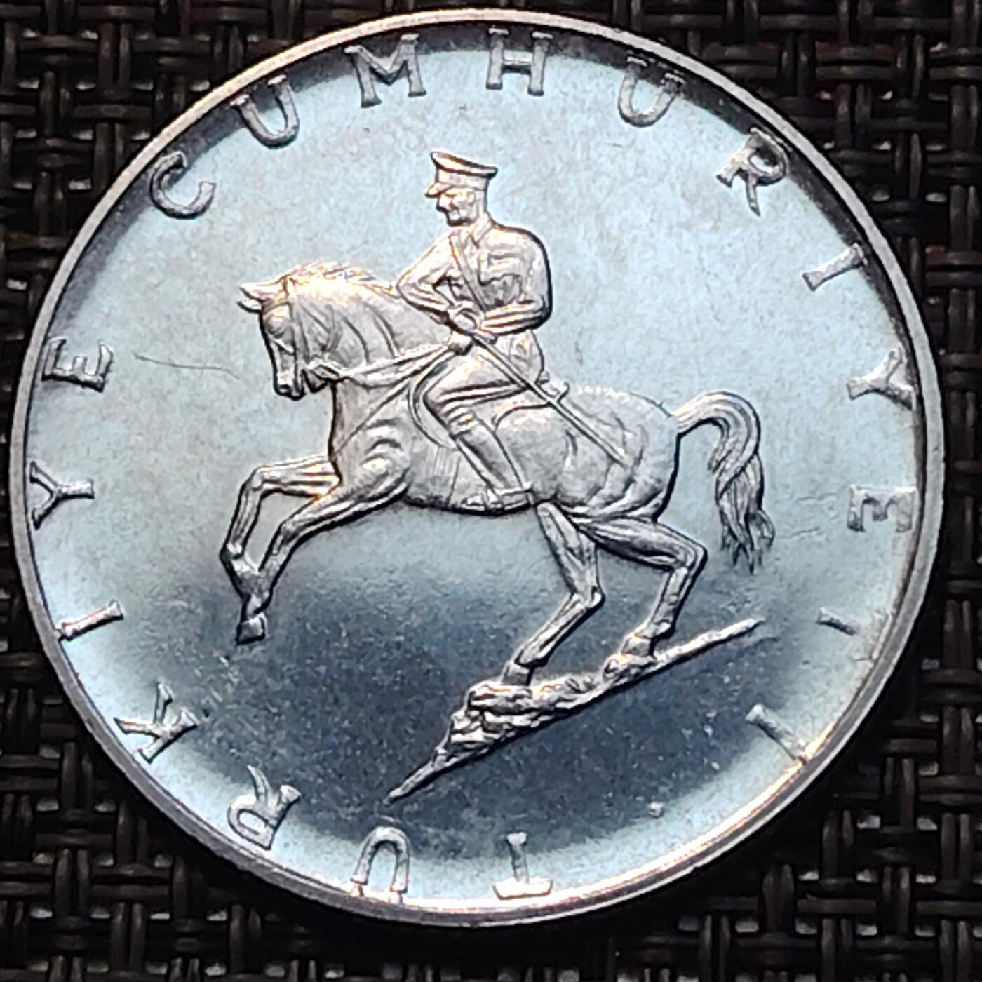 布加迪🐬～世界钱币(上海)🌾第 248 期 /  各国套币和散币 土耳其🇹🇷 1974年 5里拉 32.5mm 合金钢