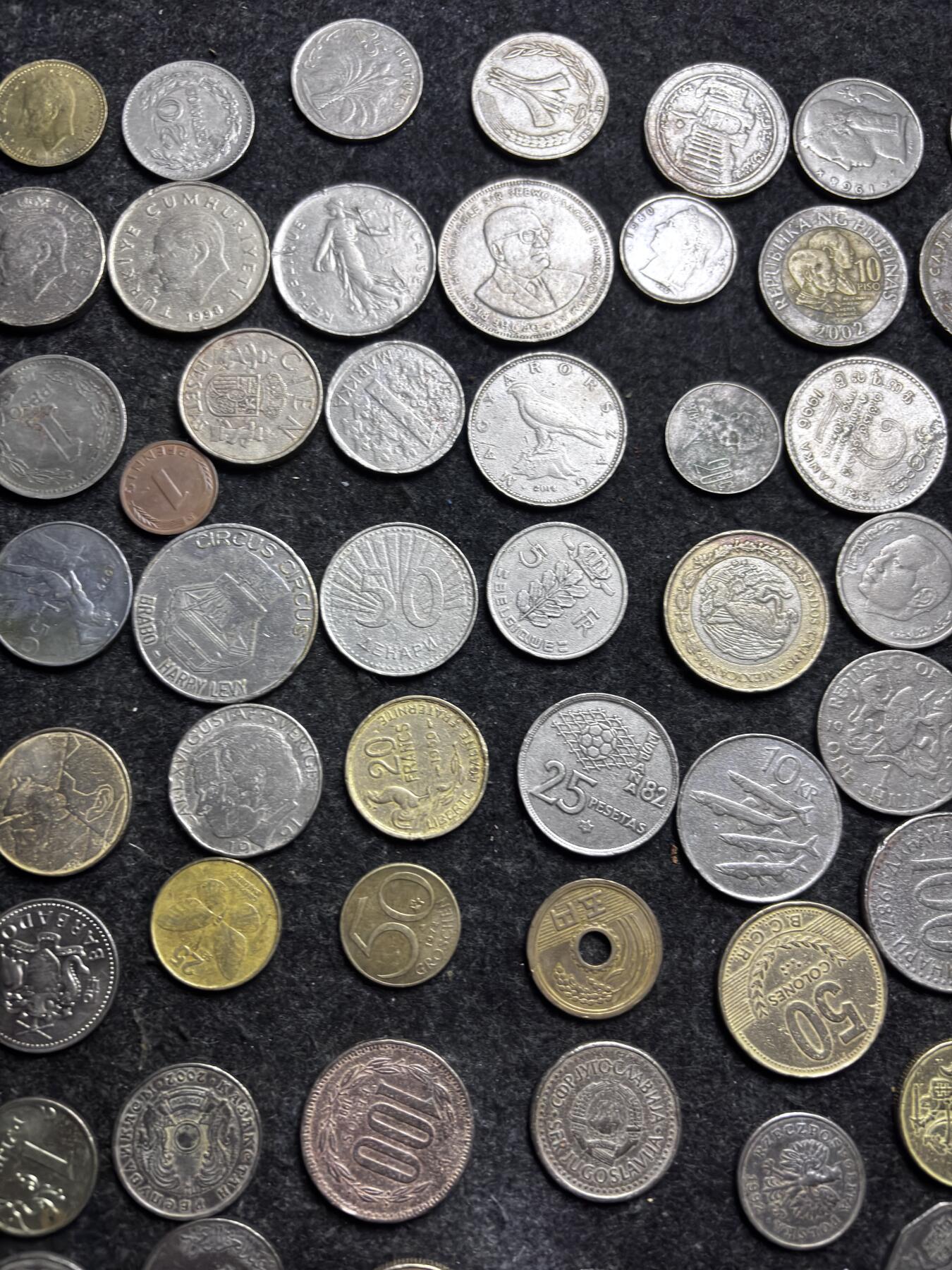 文馨钱币收藏第 274 场，批量银币，散币场 长期接收代拍品 各国 100 枚，共 650 克，详情看图再拍