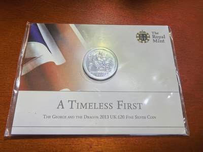 长老汇蛇年精选第五十七场拍卖 - 2013英国马剑20英镑，15.71克999银，卡装