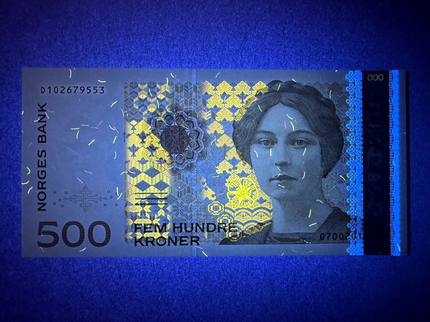《艾美收藏》第214期-10.7周二国庆外币超白金场 挪威500克朗 UNC 2015年 挪威小说家温塞特 无4