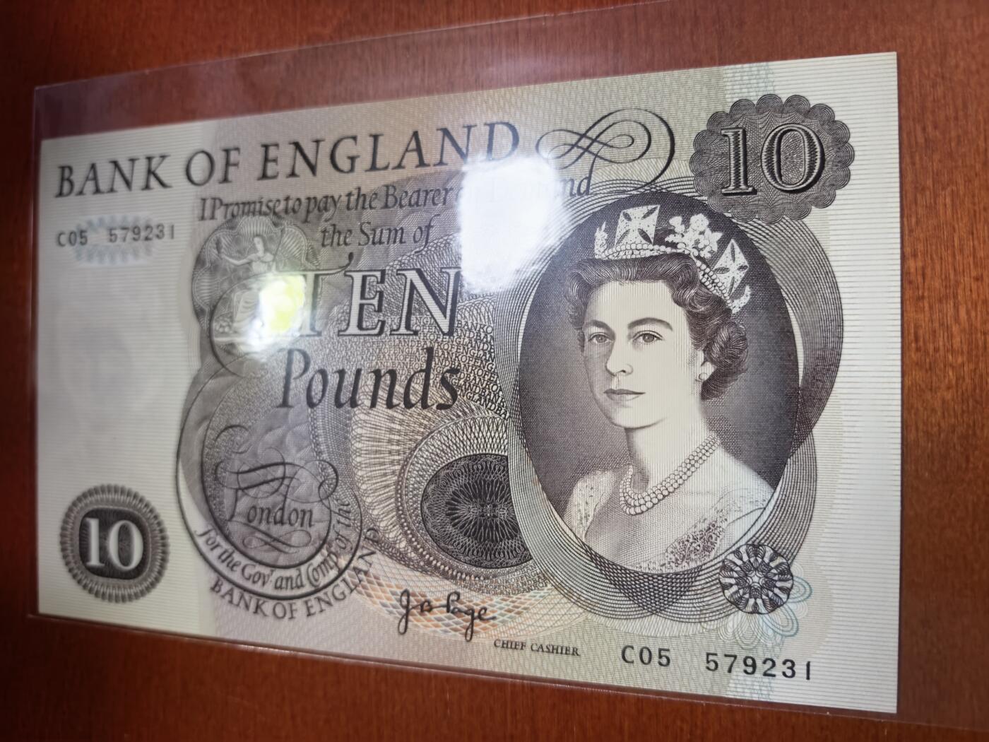 长老汇蛇年精选第五十七场拍卖 1966-1971英国C系列10英镑纸钞，UNC