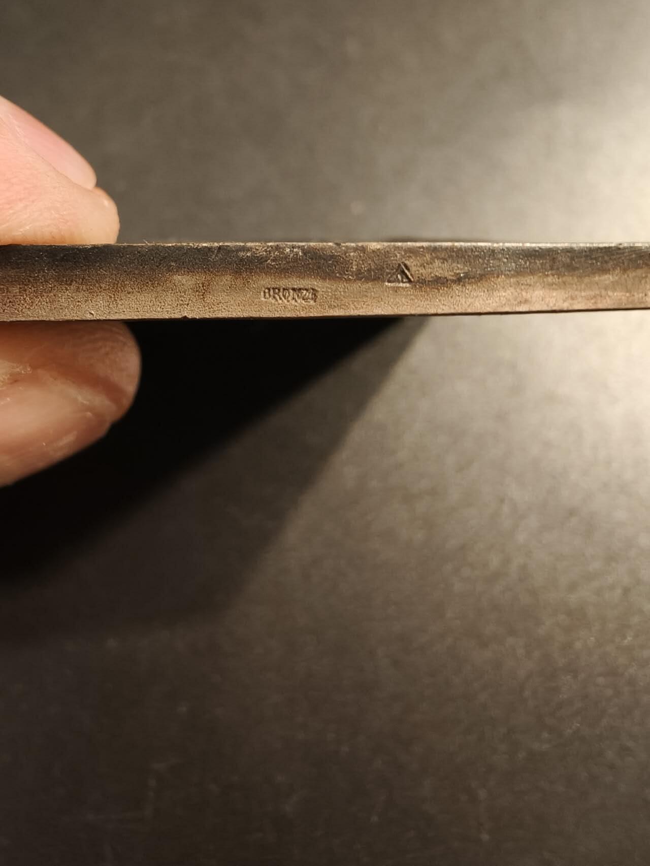 老王徽章第154期 法国农业协会方形镀银大铜章    实发    尺寸63×44mm.   重量96g