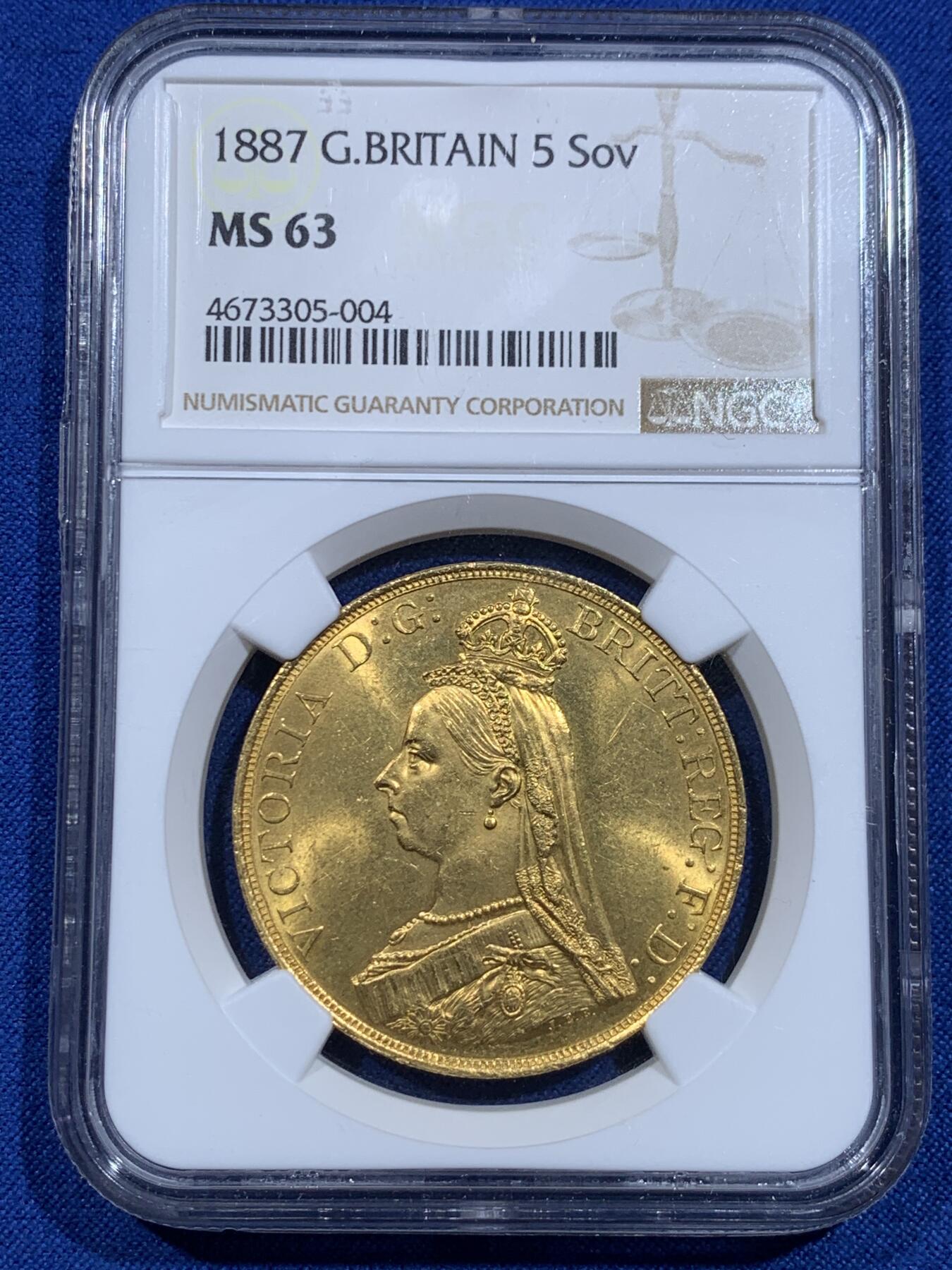 《竞宝斋》第425场 周日，周一  2场连拍 （全场包邮） NGC MS63 英国1887年维多利亚马剑5磅金币 9167金 39.94克 光度观感都非常好 细节见图 压手感十足