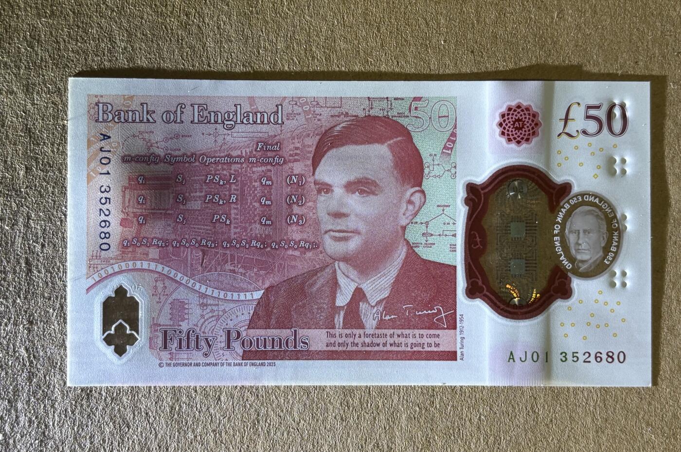 【丑猫1012】周日晚6点半 英国查50unc(首发AJ01352680)