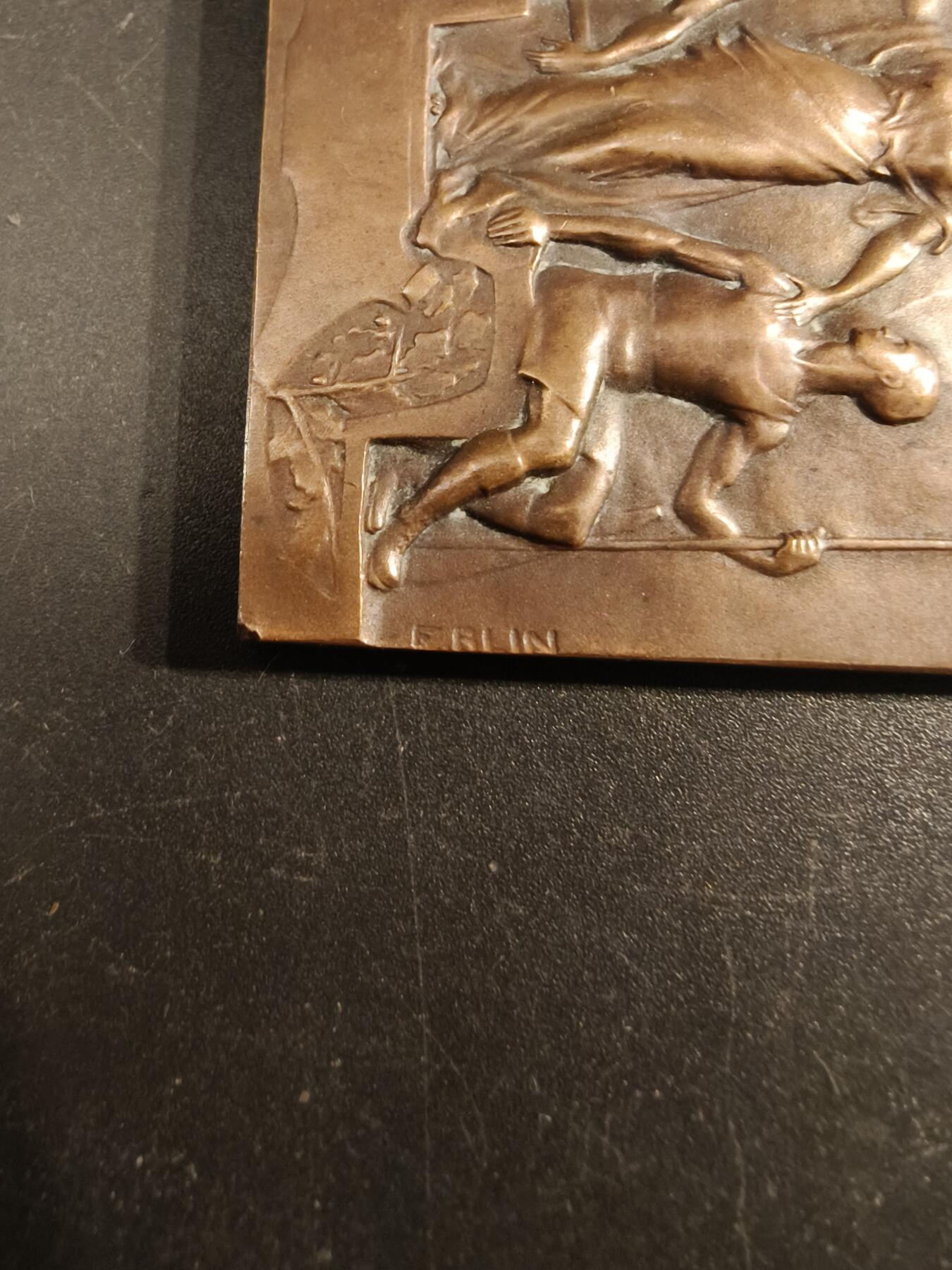 老王徽章第154期 法国方形大铜章    尺寸50×41mm.    重量60.2g