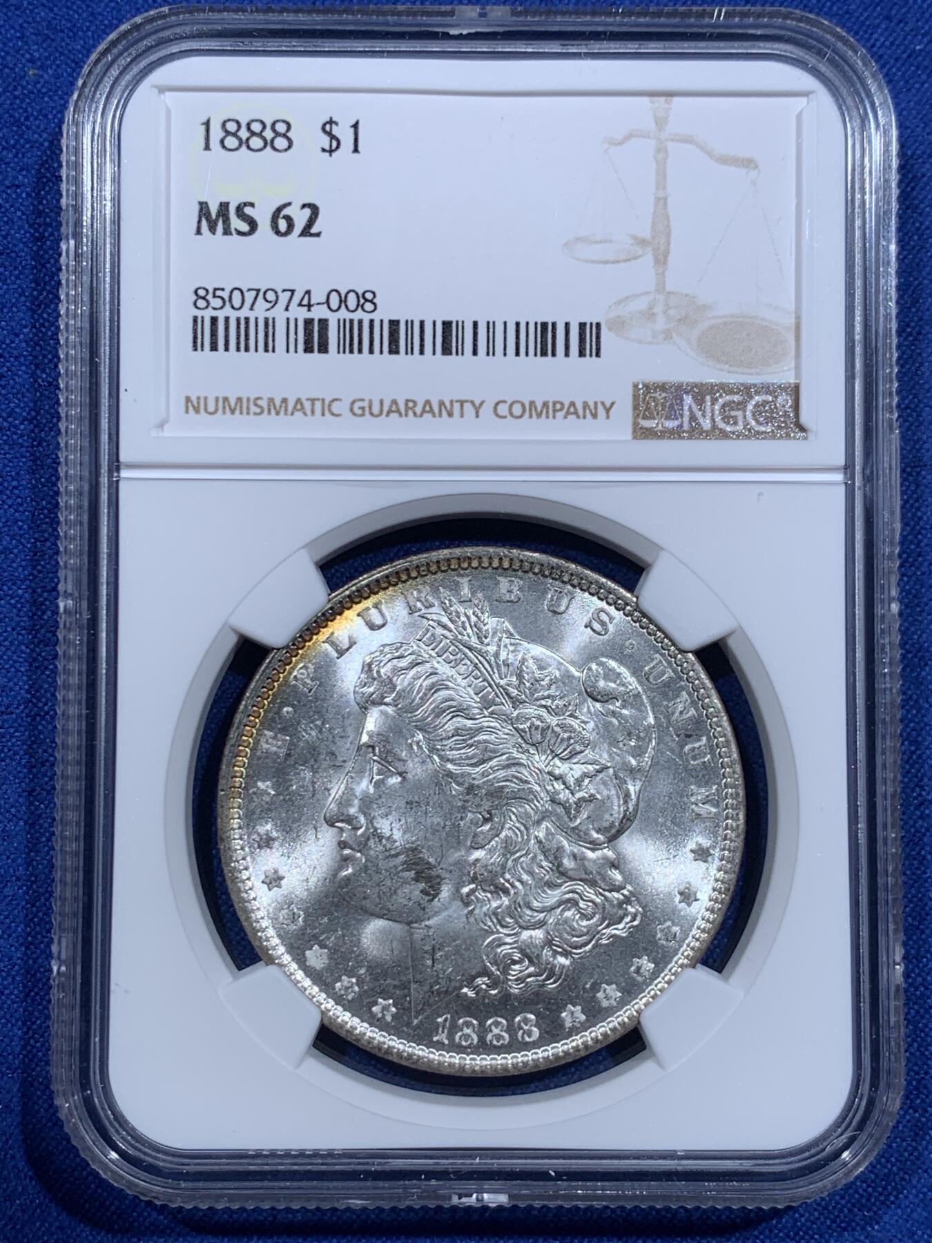 《竞宝斋》第425场 周日，周一  2场连拍 （全场包邮） NGC MS62 美国1888年摩根1美元银币