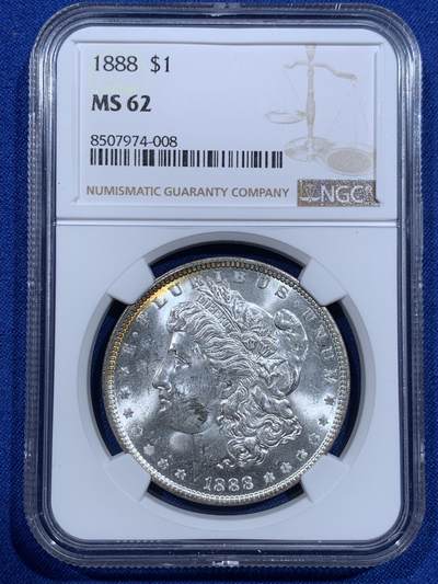 《竞宝斋》第425场 周日，周一  2场连拍 （全场包邮） - NGC MS62 美国1888年摩根1美元银币