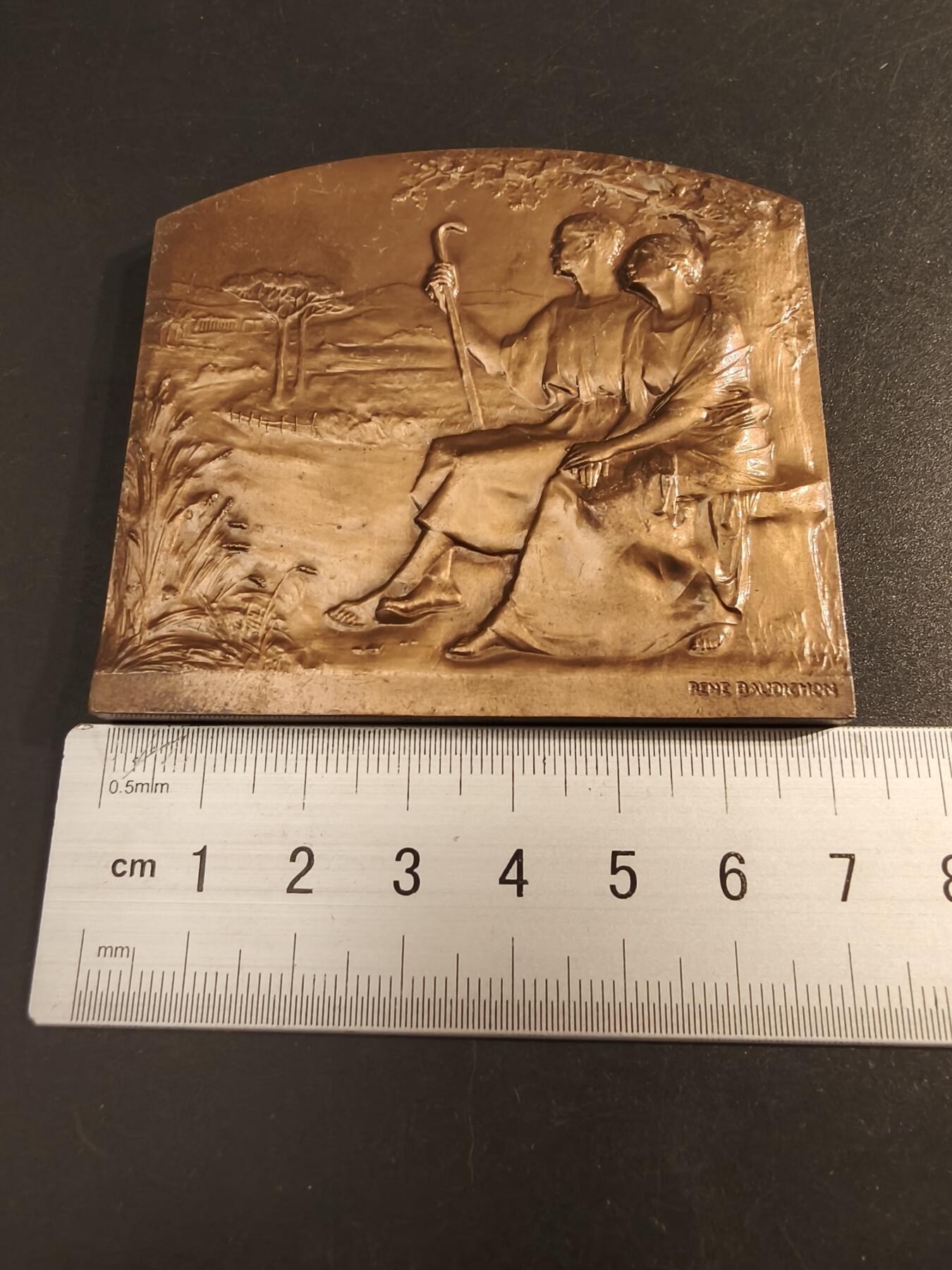 老王徽章第154期  法国婚姻纪念方形大铜章    大尺寸70×62mm.   重量187g